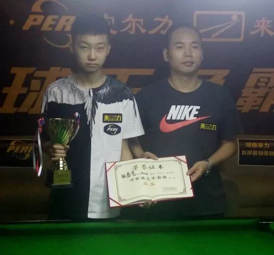 表现明显低 表现明显低