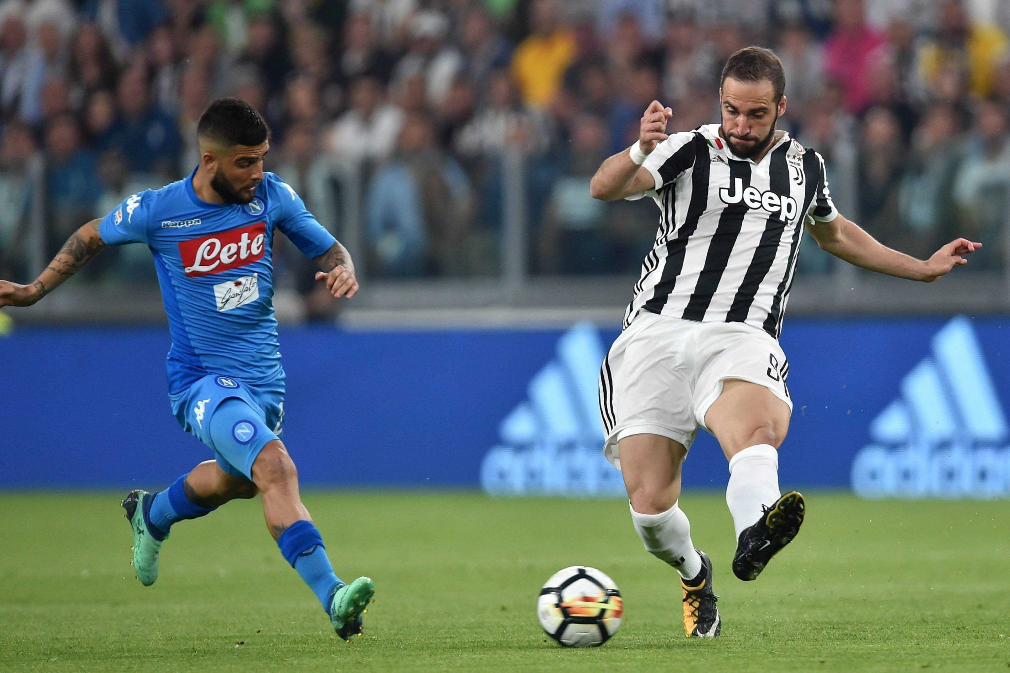 后一触停球 后一触停球